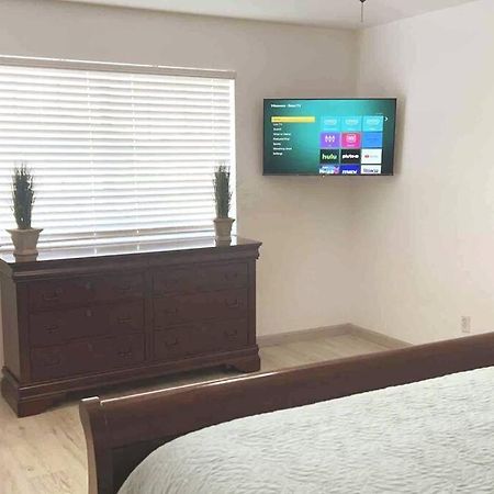 Spacious Getaway! Pool, Spa, Sleeps 9 Lake Havasu City Exteriér fotografie