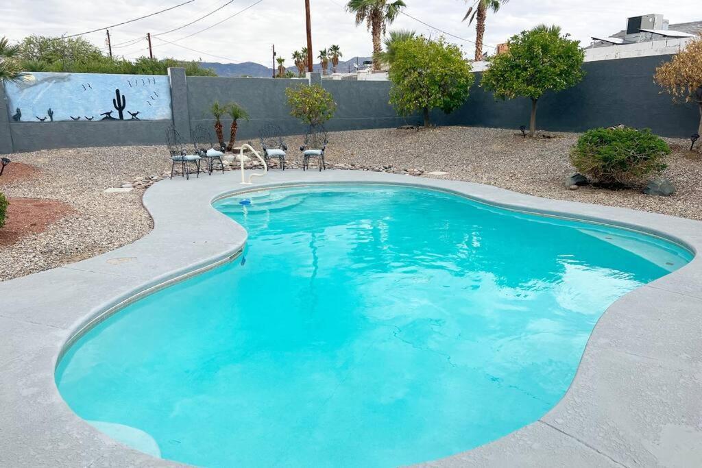 Spacious Getaway! Pool, Spa, Sleeps 9 Lake Havasu City Exteriér fotografie